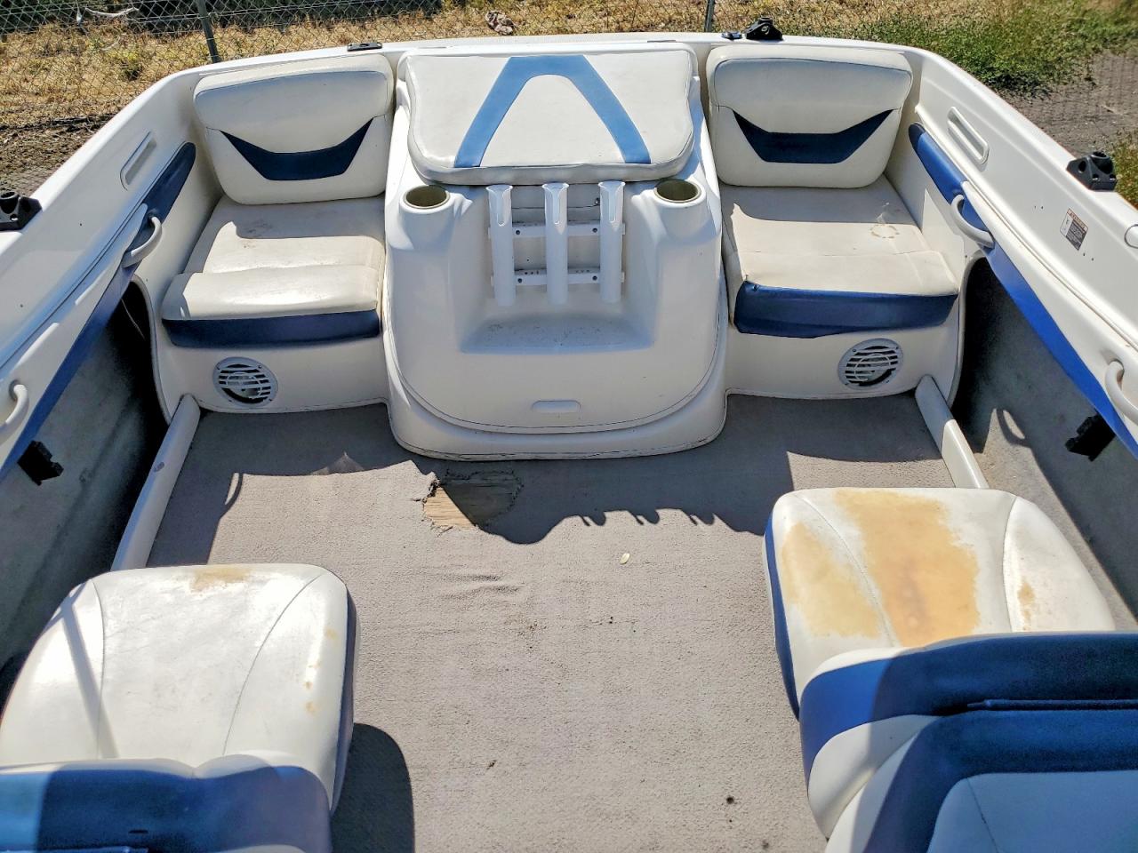 2005 BAYLINER Boat 205
