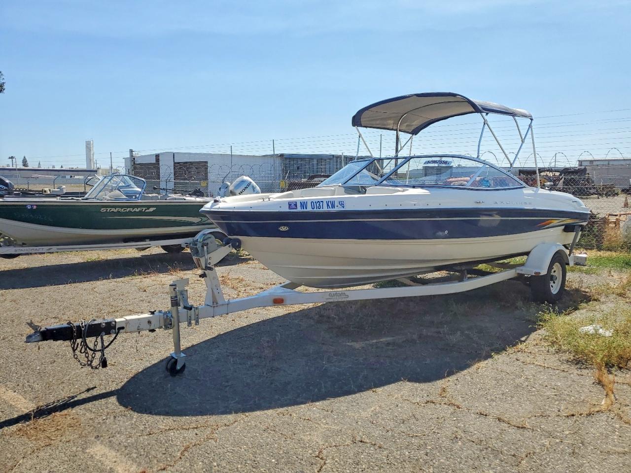 2005 BAYLINER Boat 205
