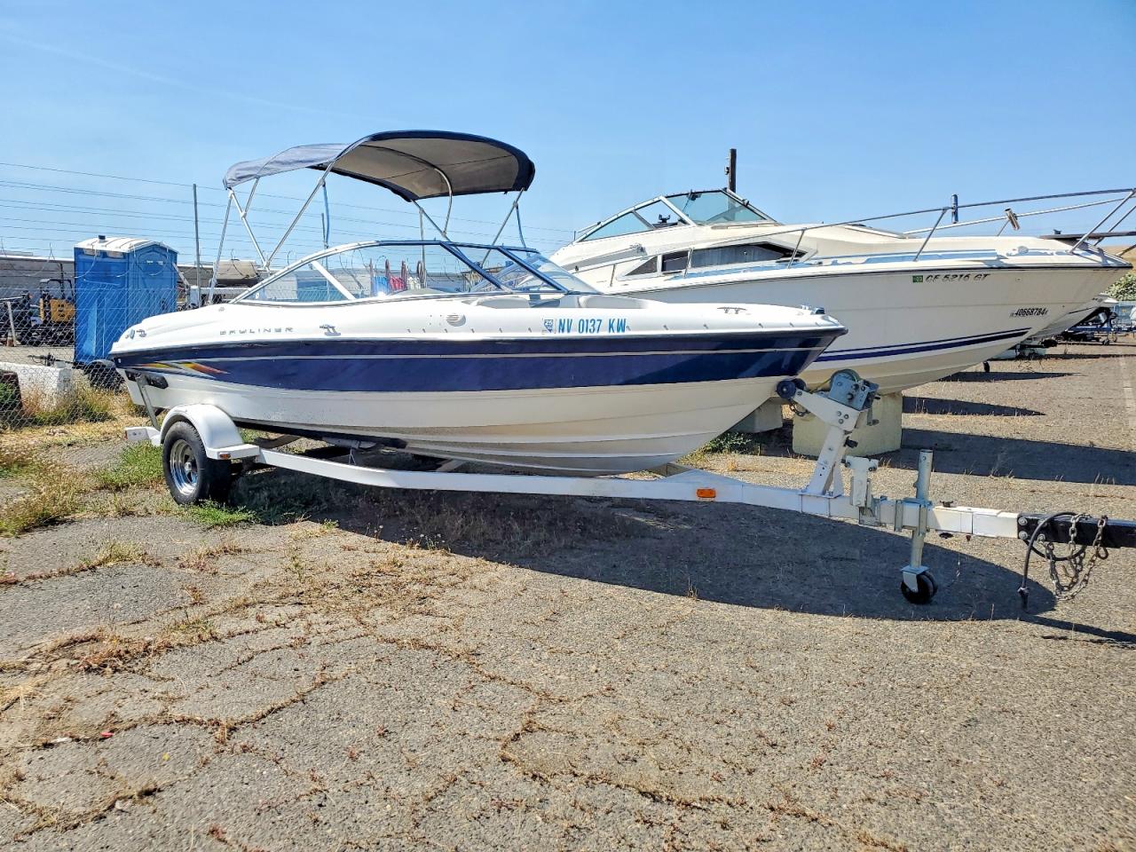 2005 BAYLINER Boat 205