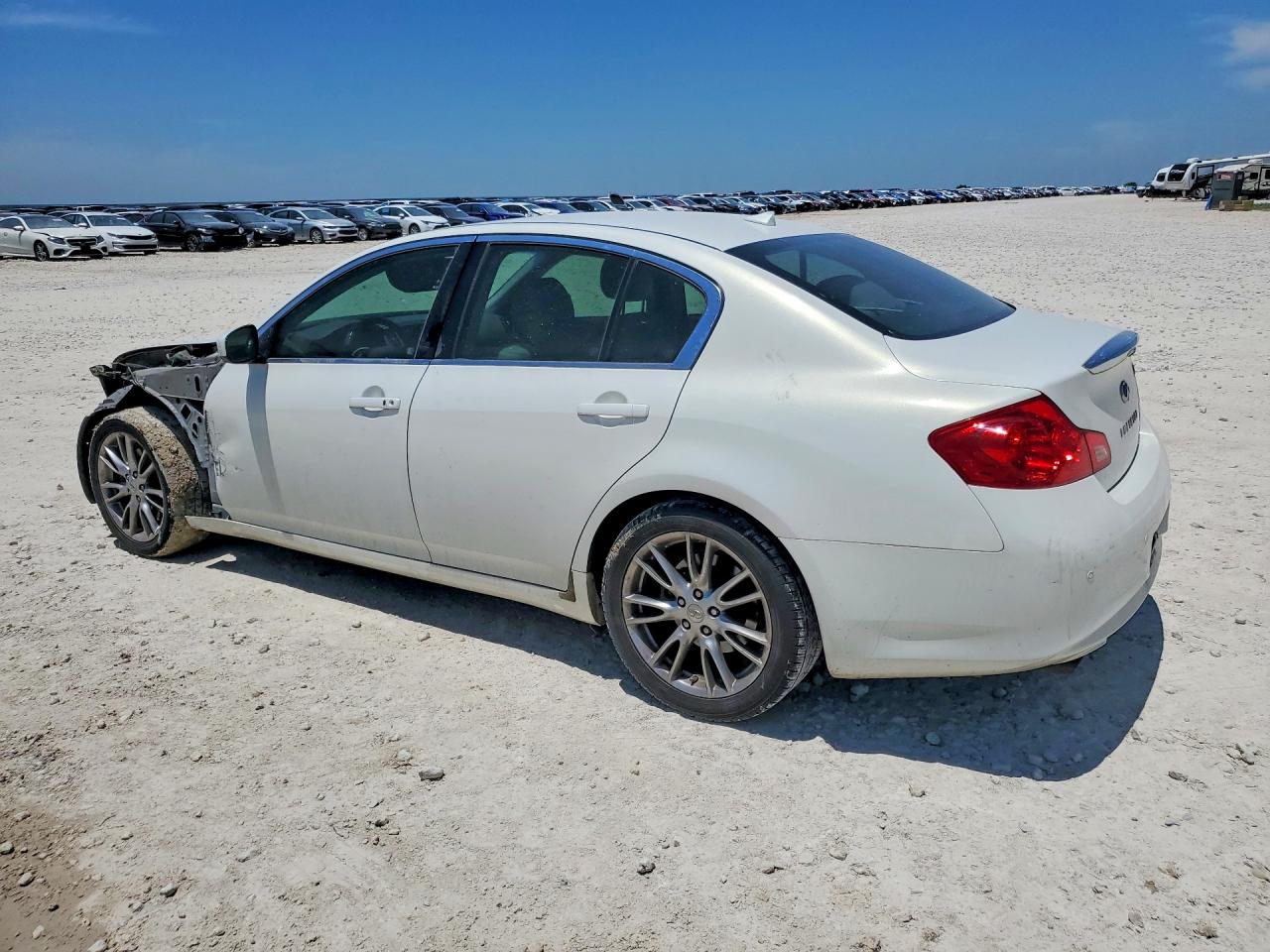 2012 INFINITI G37