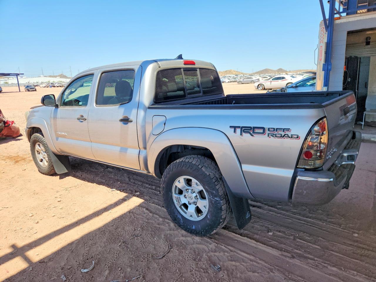 2015 TOYOTA TACOMA