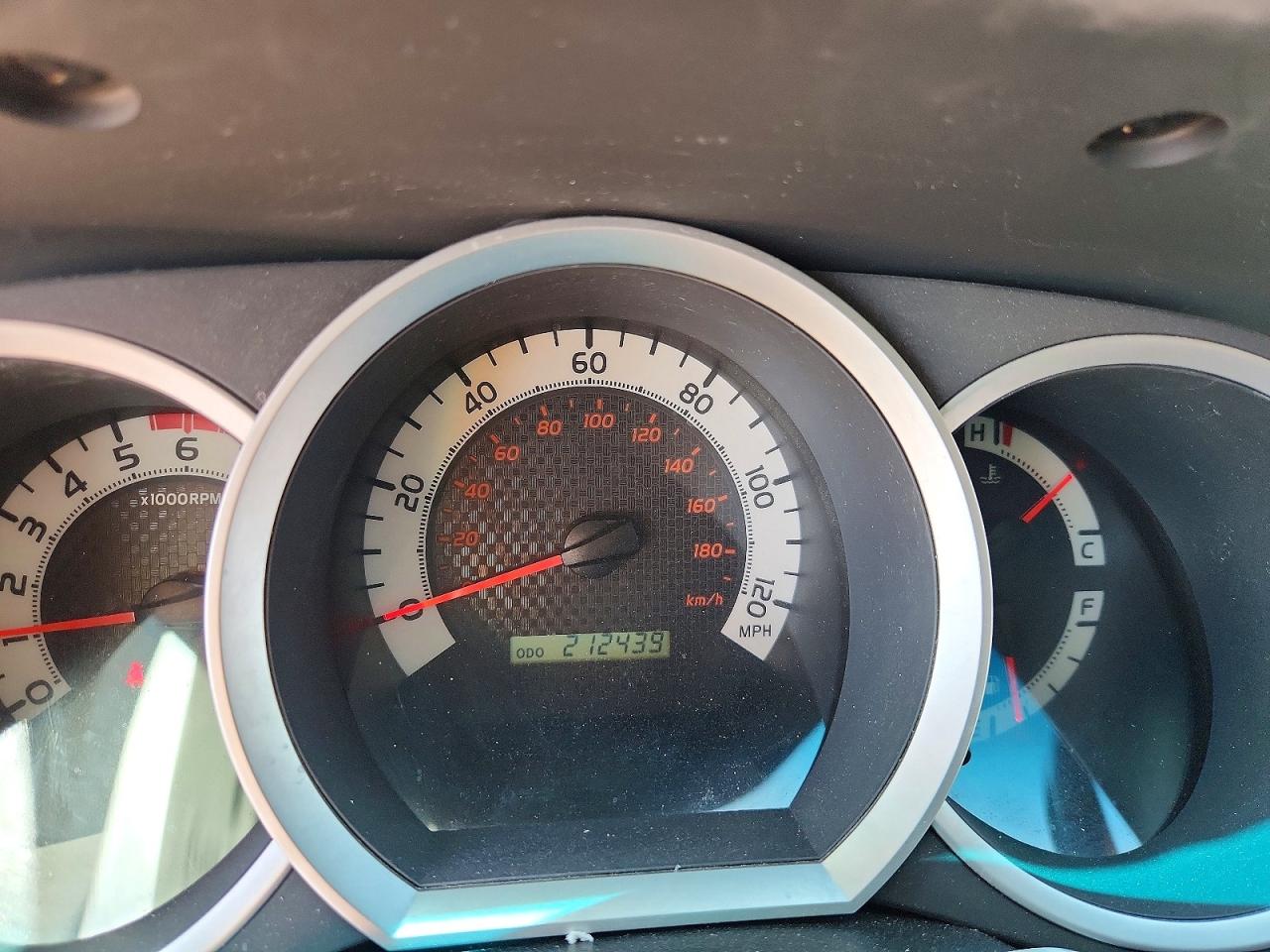 2015 TOYOTA TACOMA
