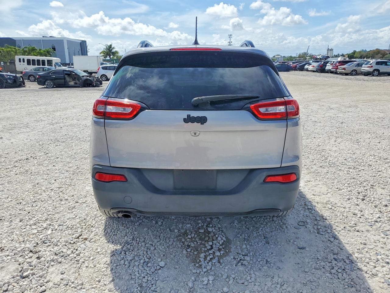 2018 JEEP CHEROKEE