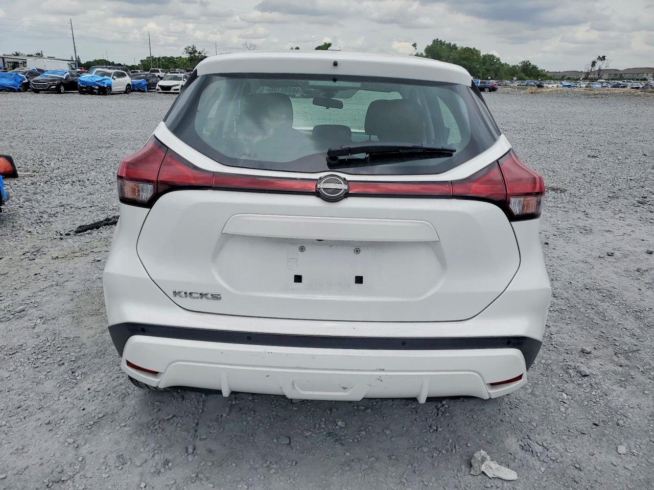 2022 NISSAN KICKS