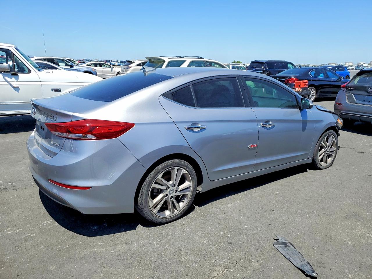 2017 HYUNDAI ELANTRA