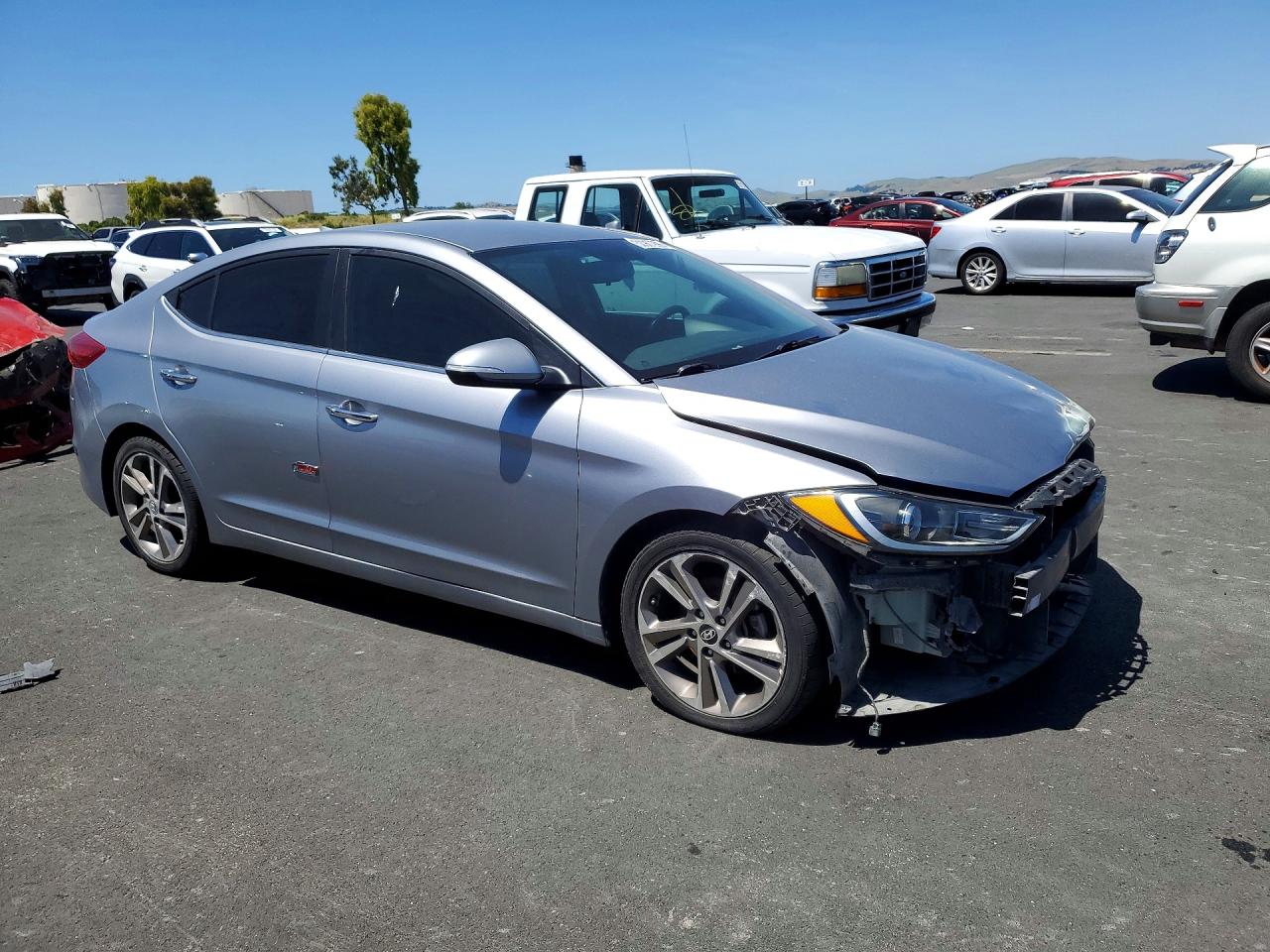 2017 HYUNDAI ELANTRA