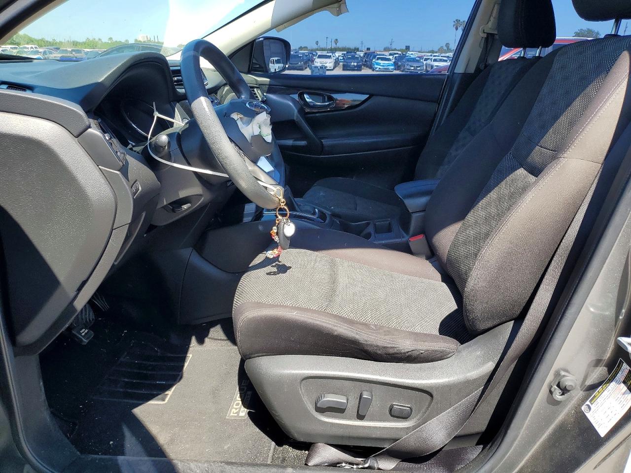 2017 NISSAN ROGUE