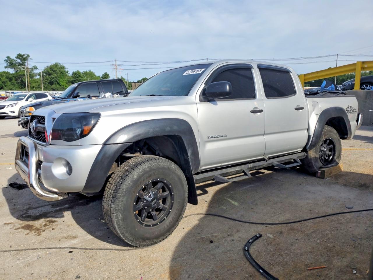 2011 TOYOTA TACOMA