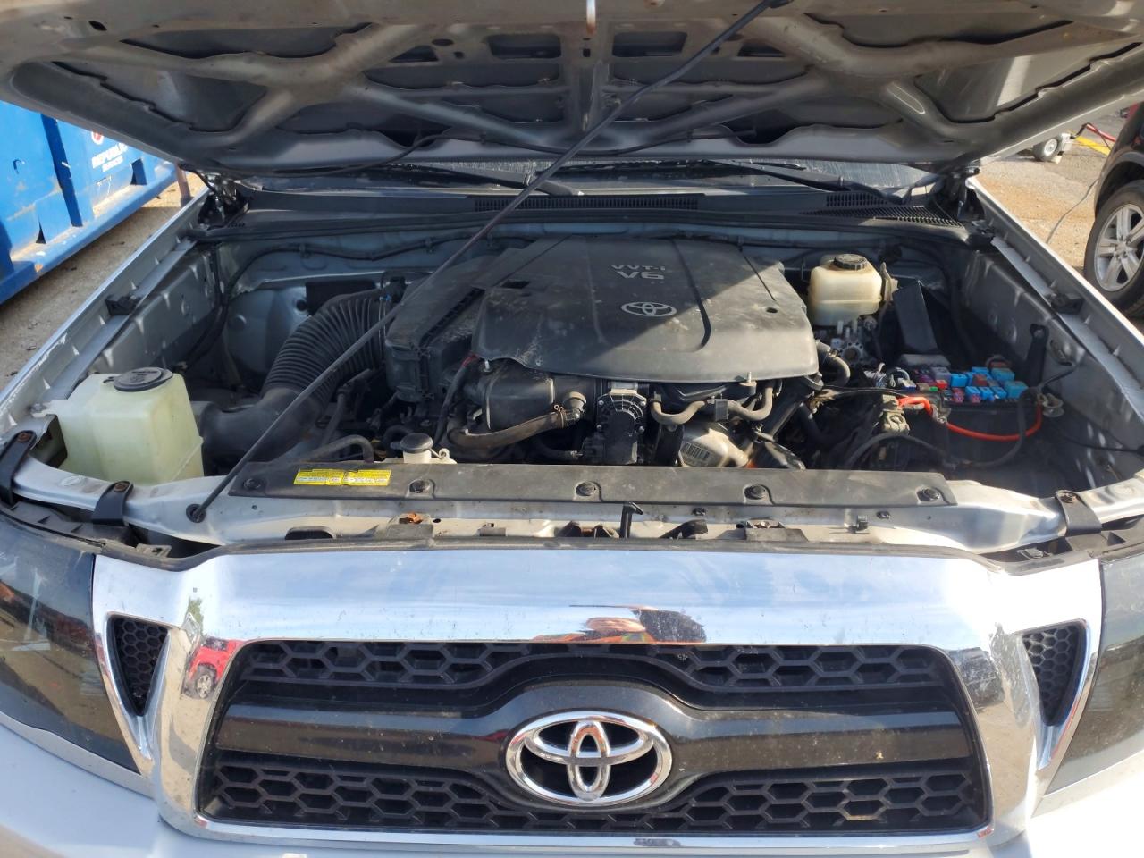 2011 TOYOTA TACOMA