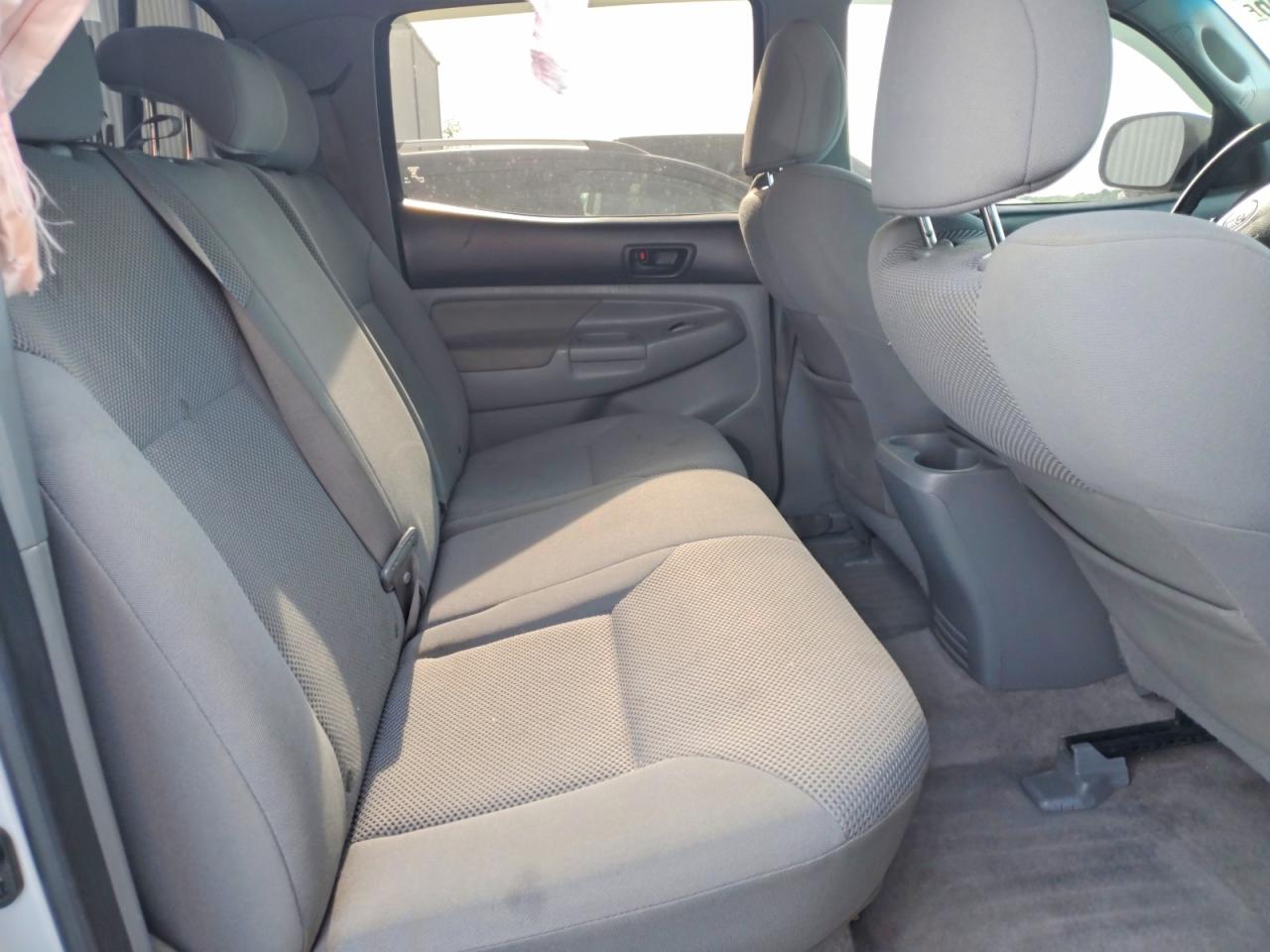 2011 TOYOTA TACOMA