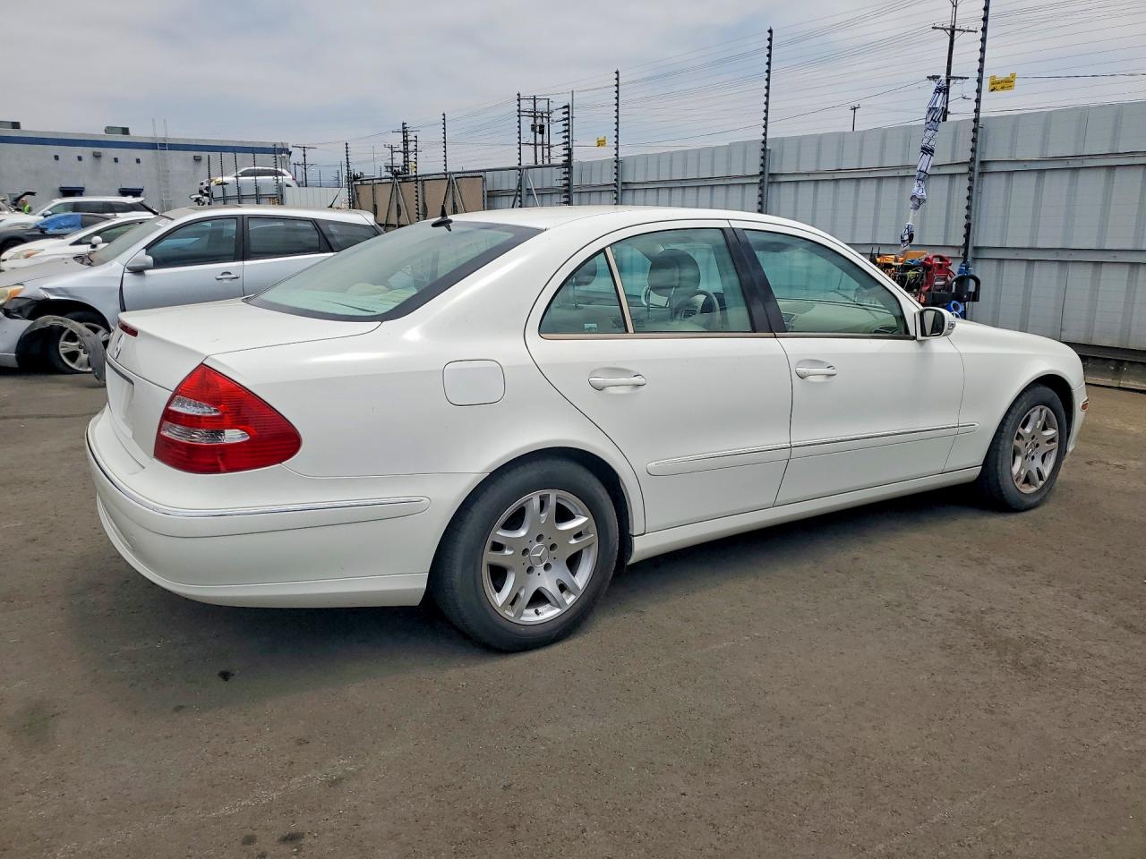 2005 MERCEDES-BENZ E-CLASS