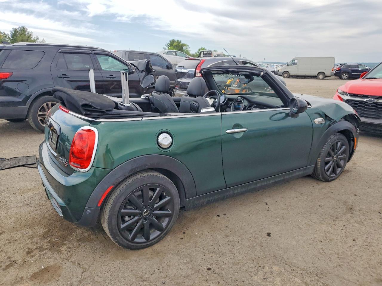2019 MINI COOPER