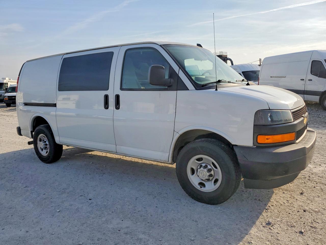 2019 CHEV EXPRESS