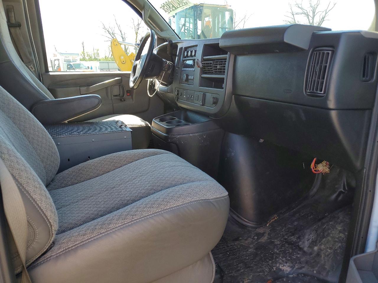 2019 CHEV EXPRESS