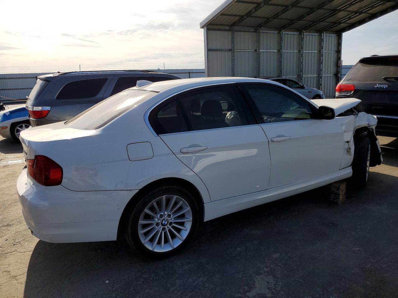 2011 BMW 3 SERIES