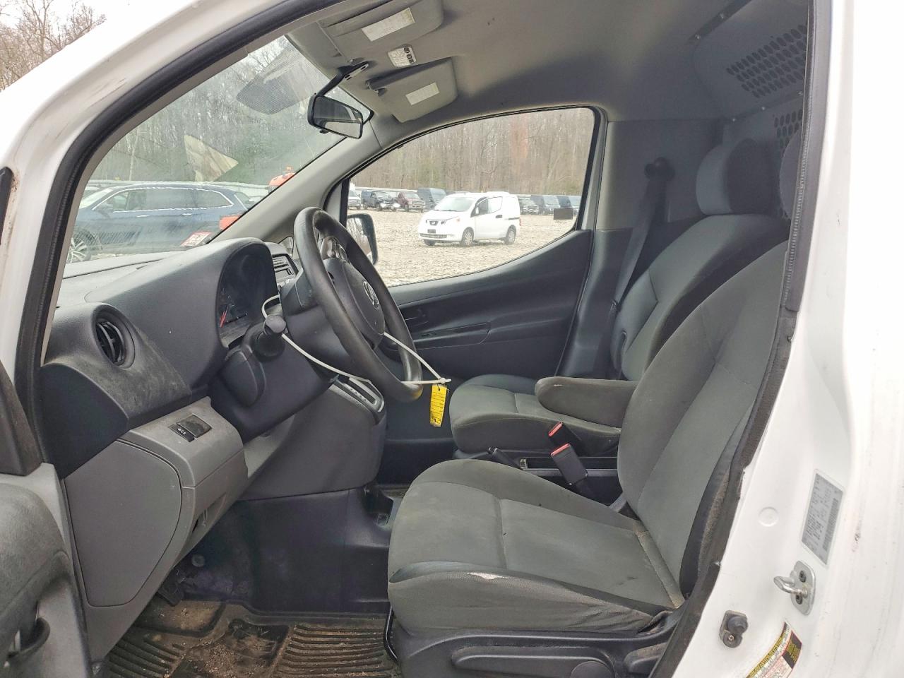 2015 NISSAN NV