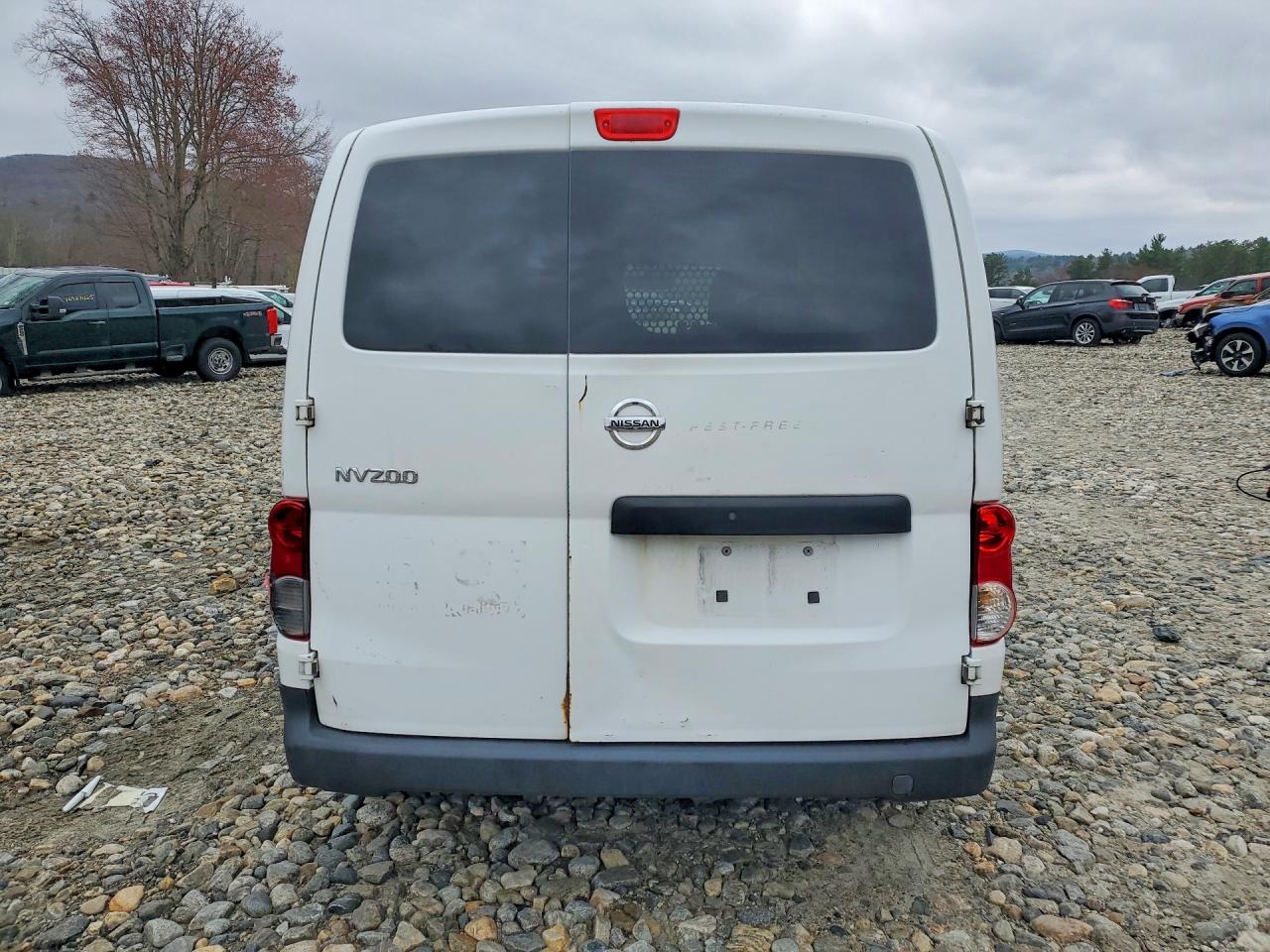 2015 NISSAN NV