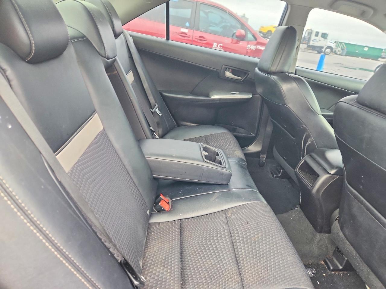 2014 TOYOTA CAMRY