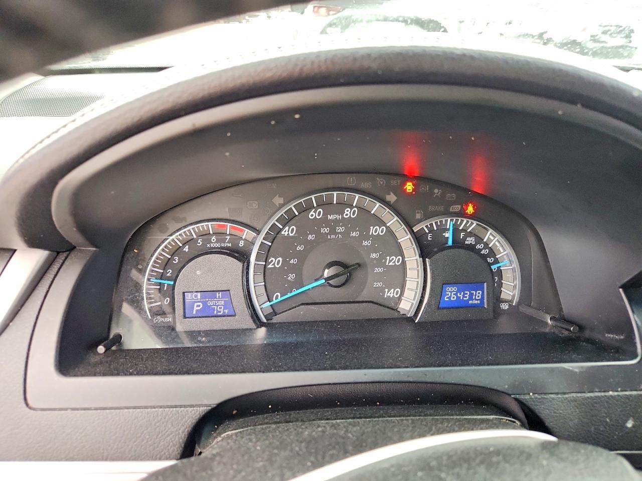 2014 TOYOTA CAMRY