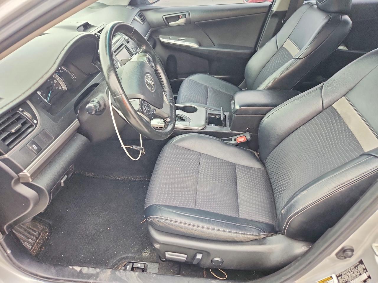2014 TOYOTA CAMRY