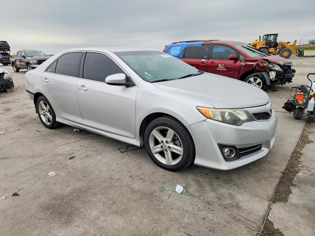 2014 TOYOTA CAMRY