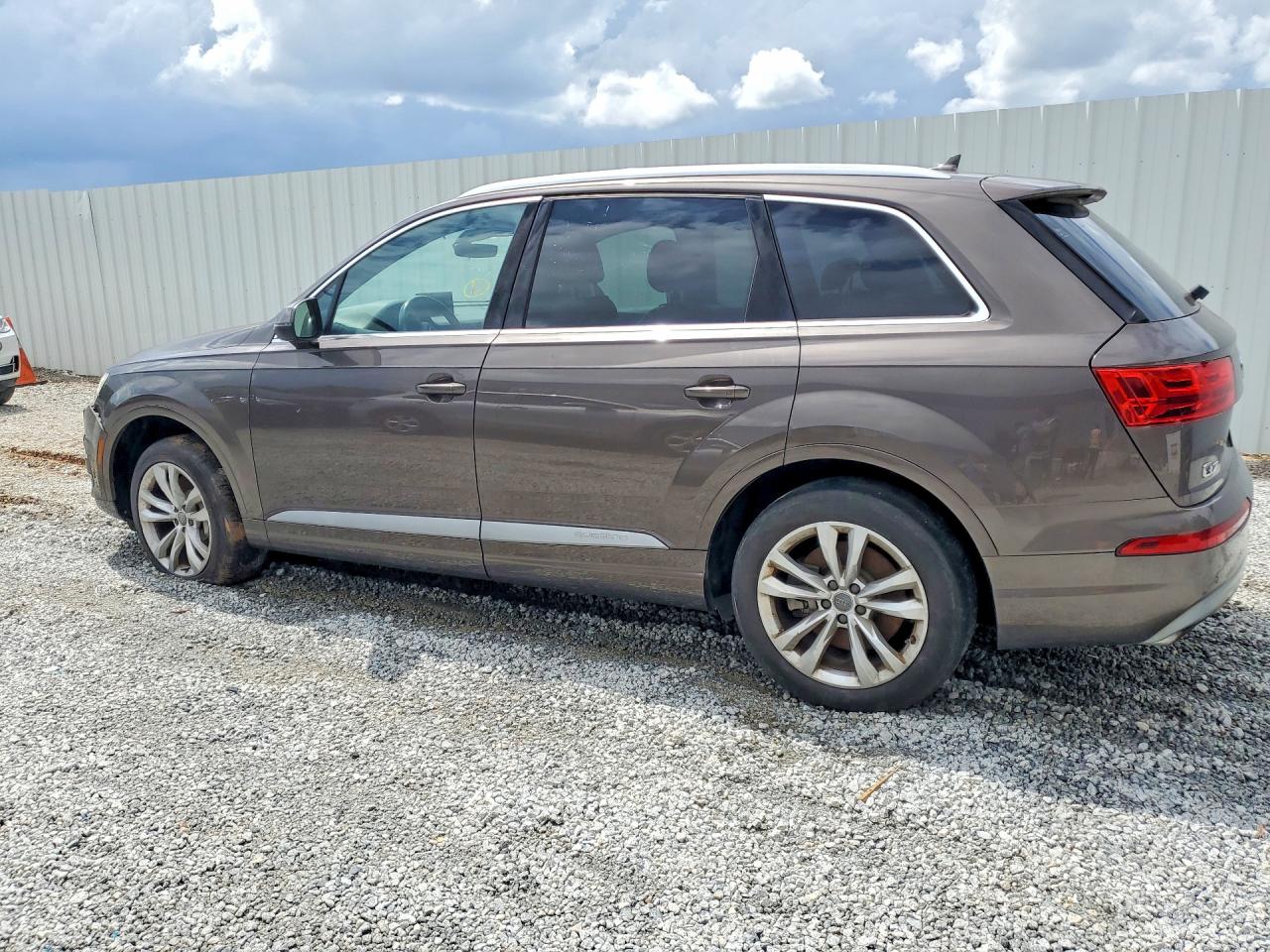 2017 AUDI Q7