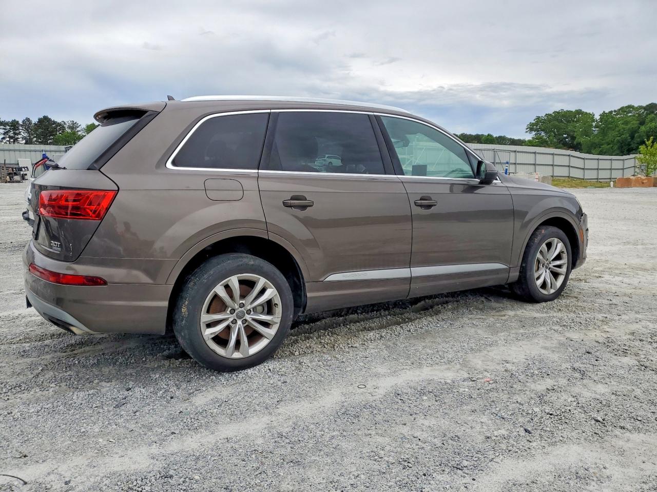 2017 AUDI Q7