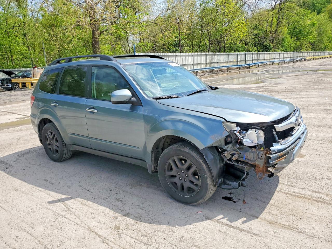 2010 SUBARU FORESTER