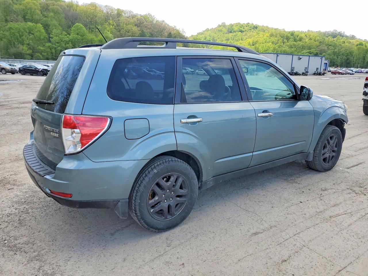 2010 SUBARU FORESTER