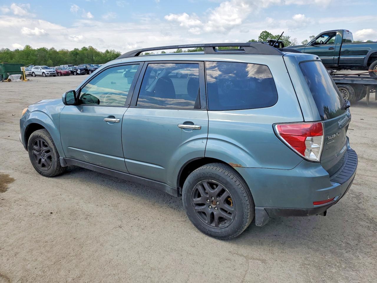 2010 SUBARU FORESTER