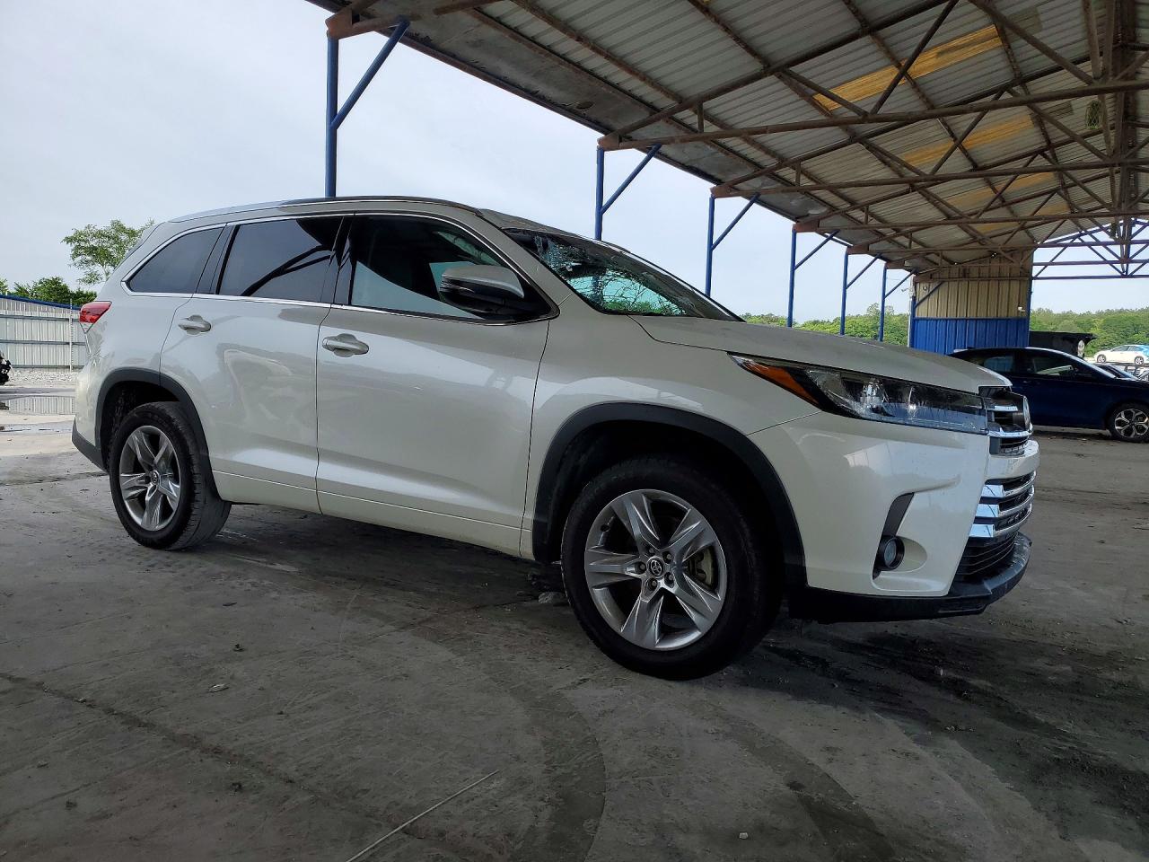 2018 TOYOTA HIGHLANDER