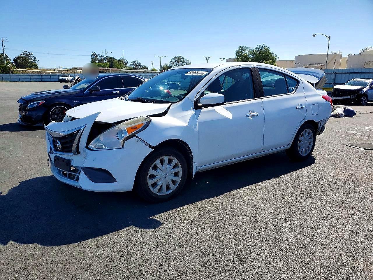 2017 NISSAN VERSA
