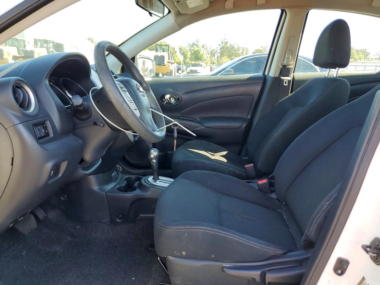2017 NISSAN VERSA