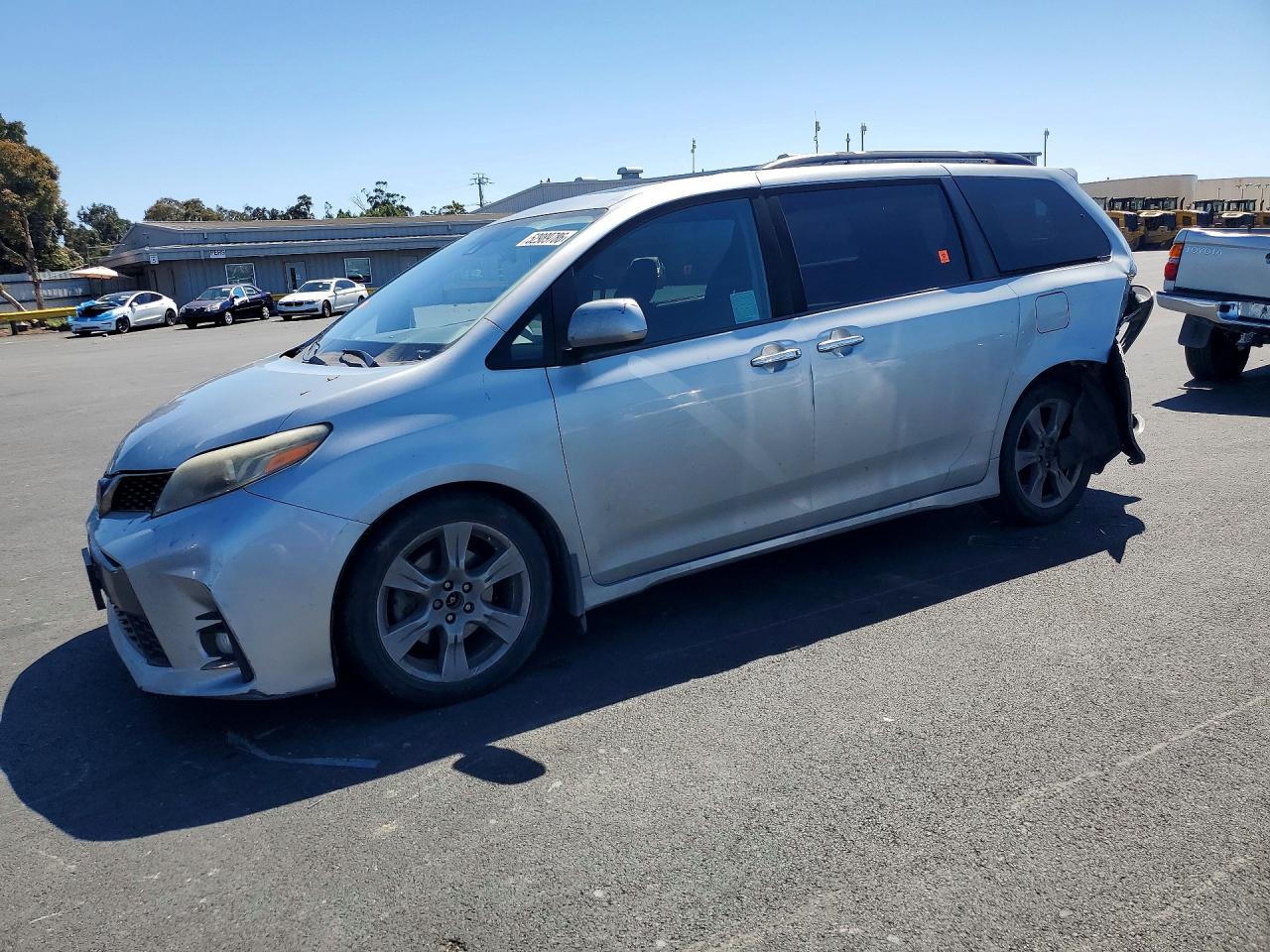 2019 TOYOTA SIENNA