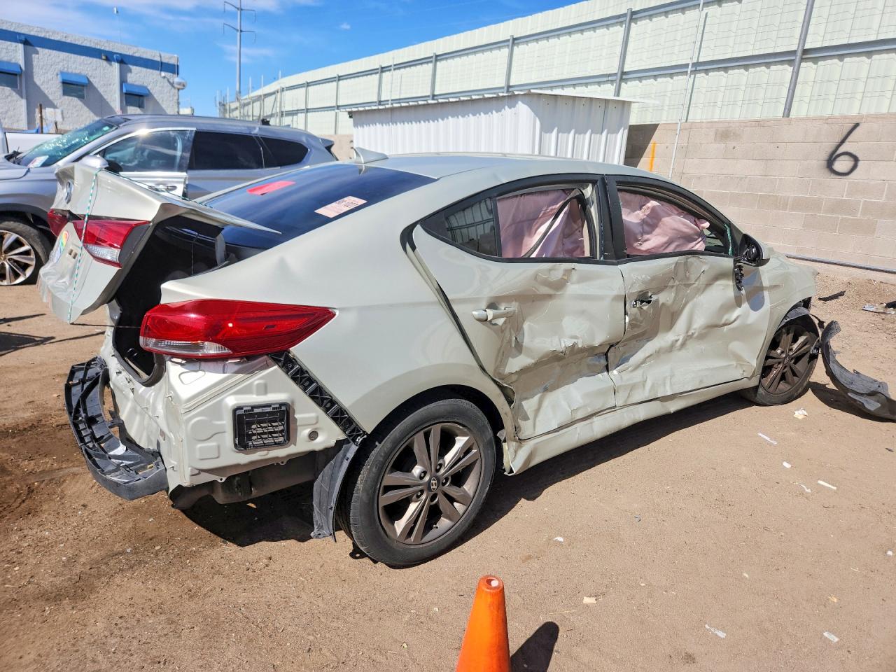 2017 HYUNDAI ELANTRA