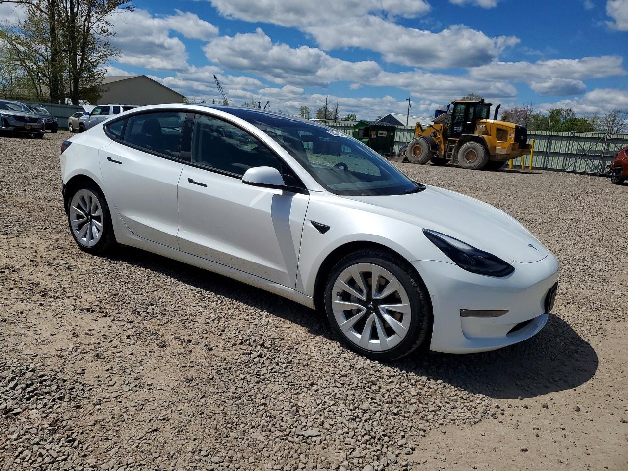 2022 TESLA MODEL 3