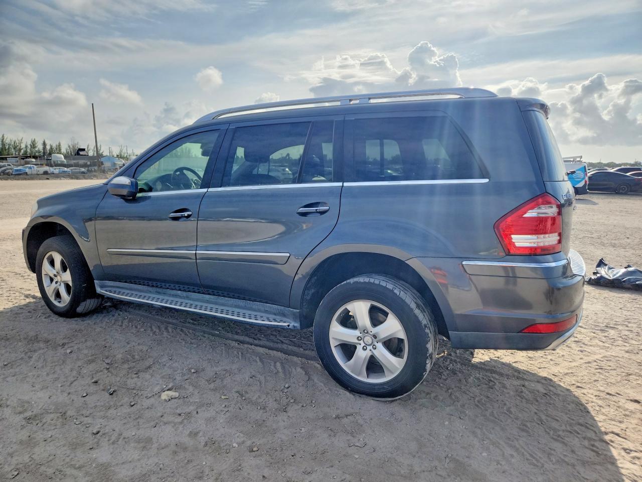 2010 MERCEDES-BENZ GL-CLASS