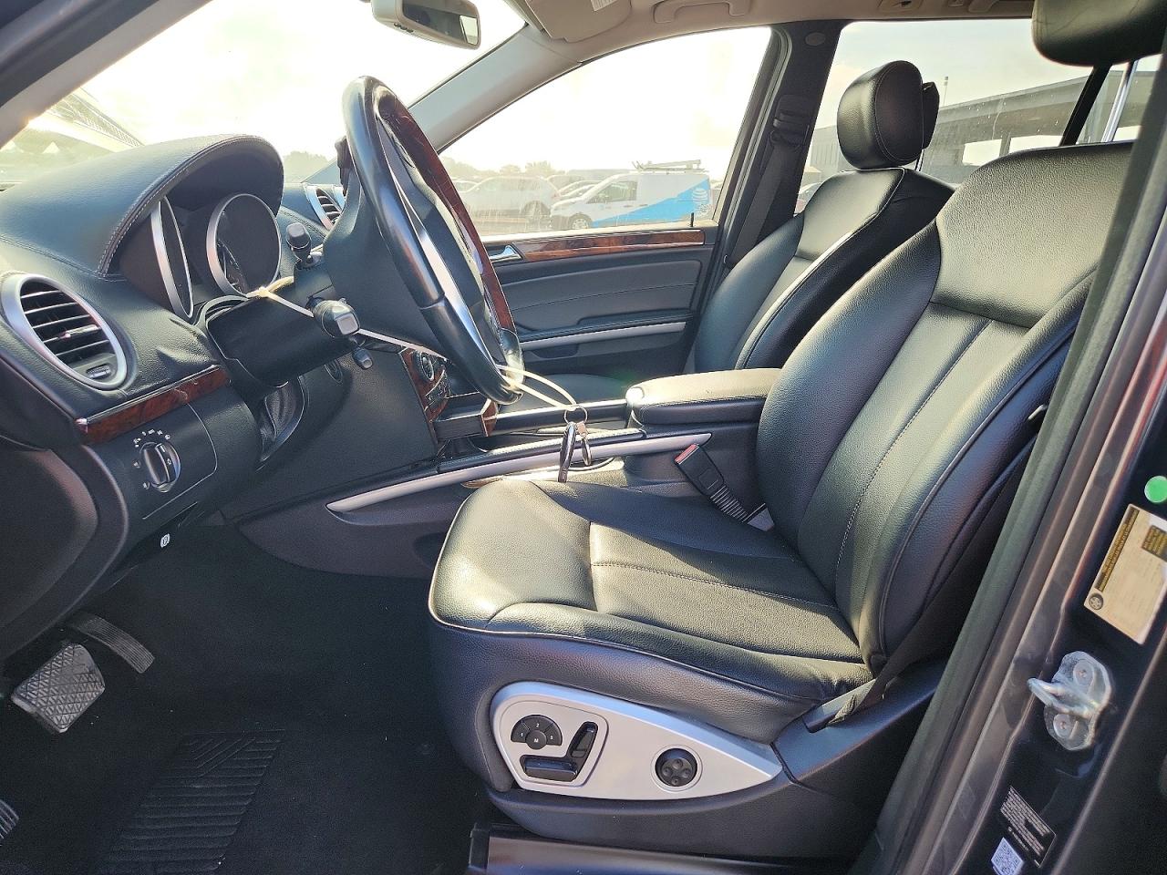 2010 MERCEDES-BENZ GL-CLASS