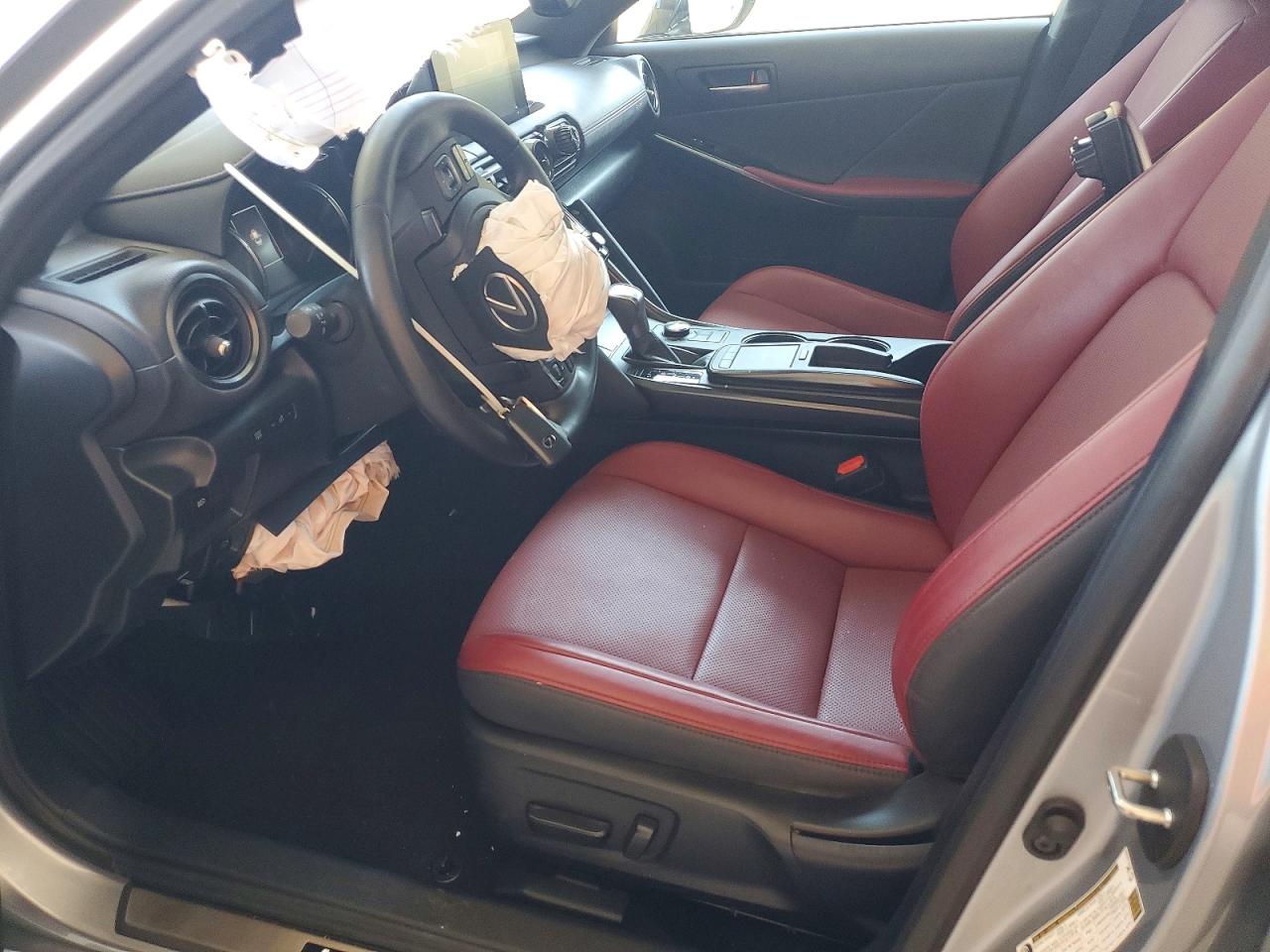 2024 LEXUS IS