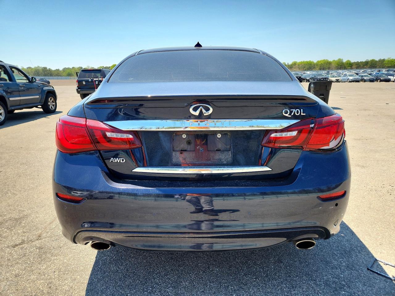 2016 INFINITI Q70