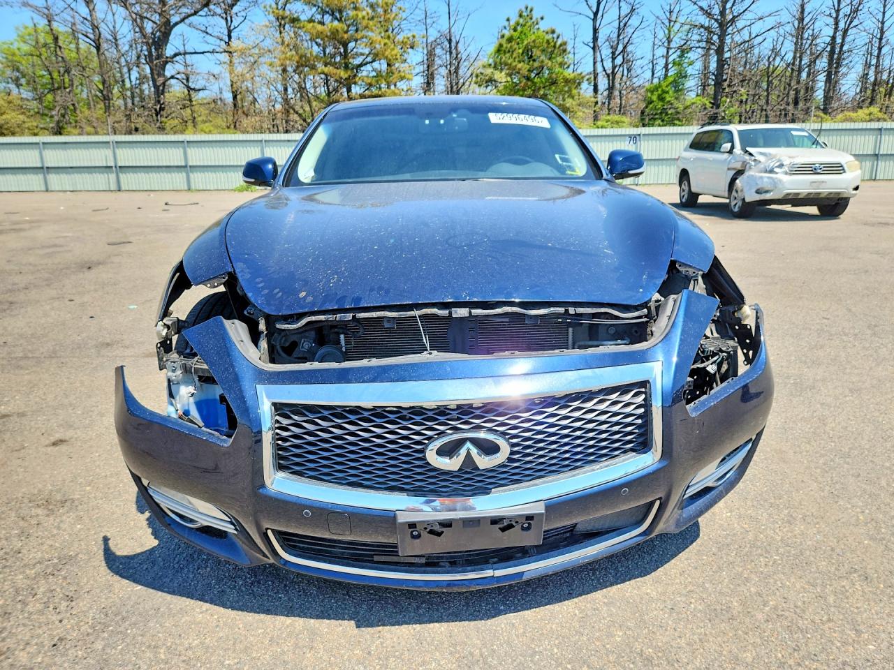2016 INFINITI Q70