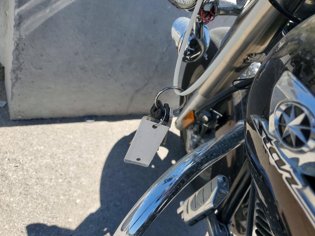 2004 YAMAHA XV