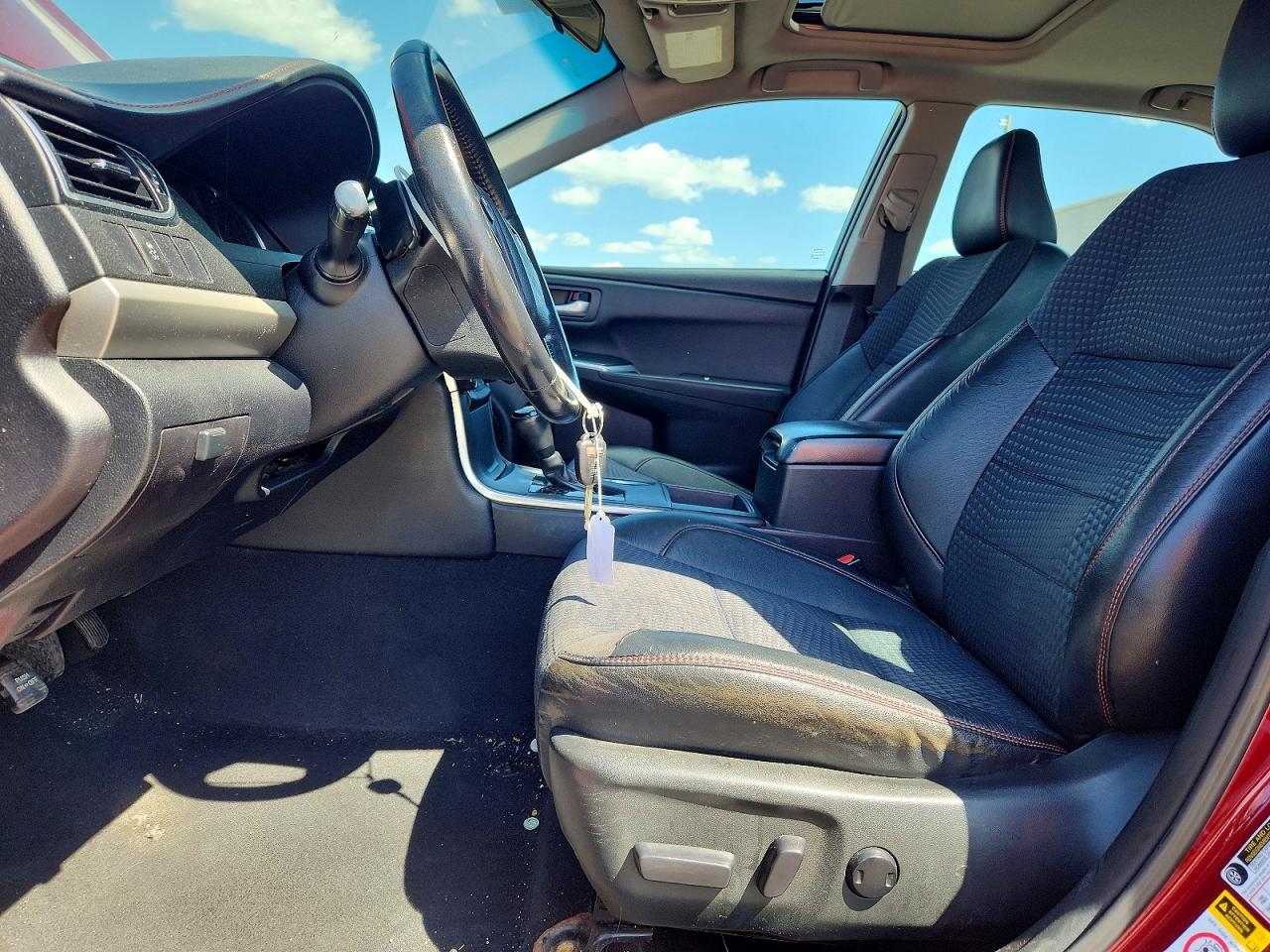 2015 TOYOTA CAMRY SE