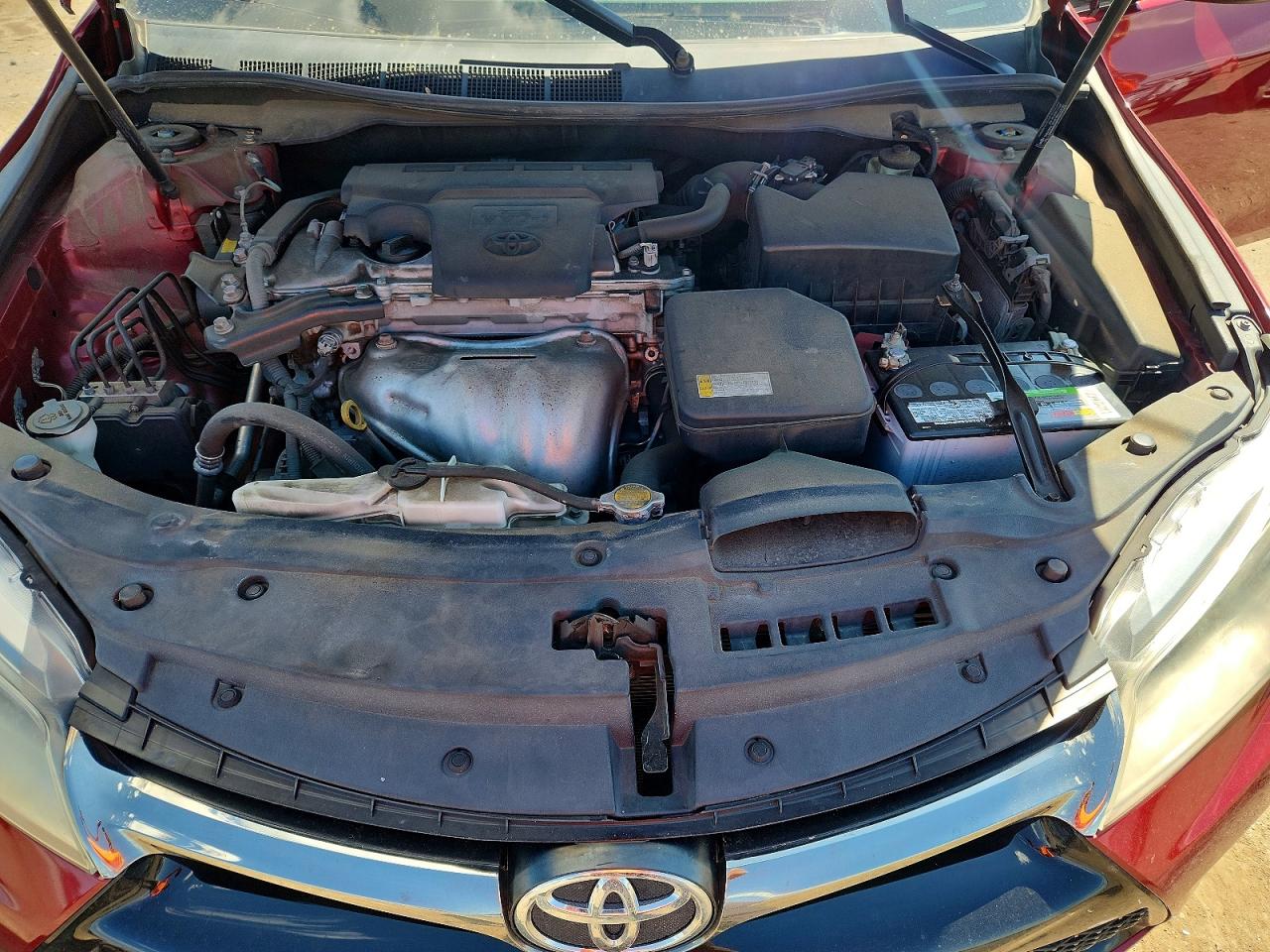 2015 TOYOTA CAMRY SE