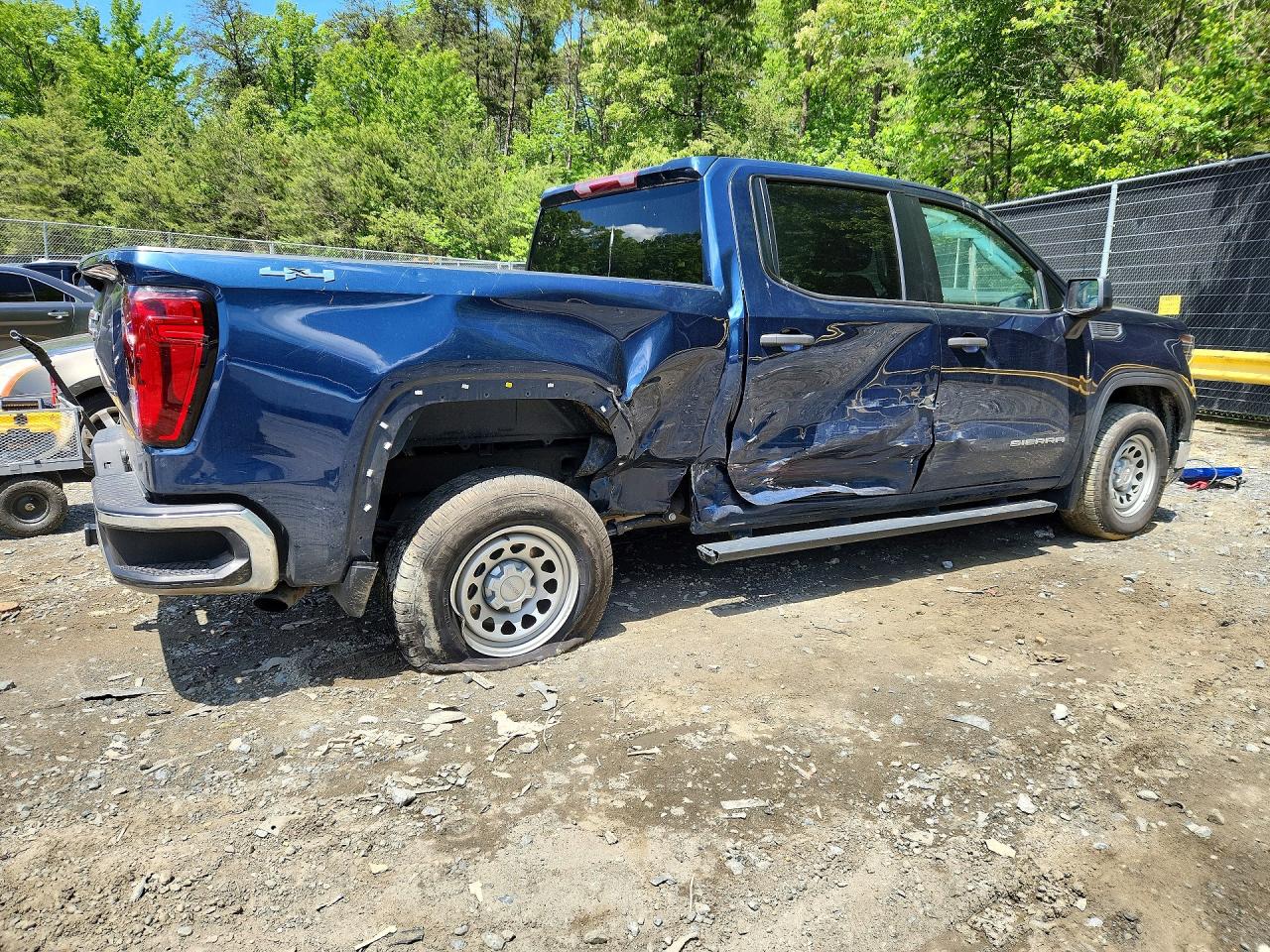 2023 GMC SIERRA