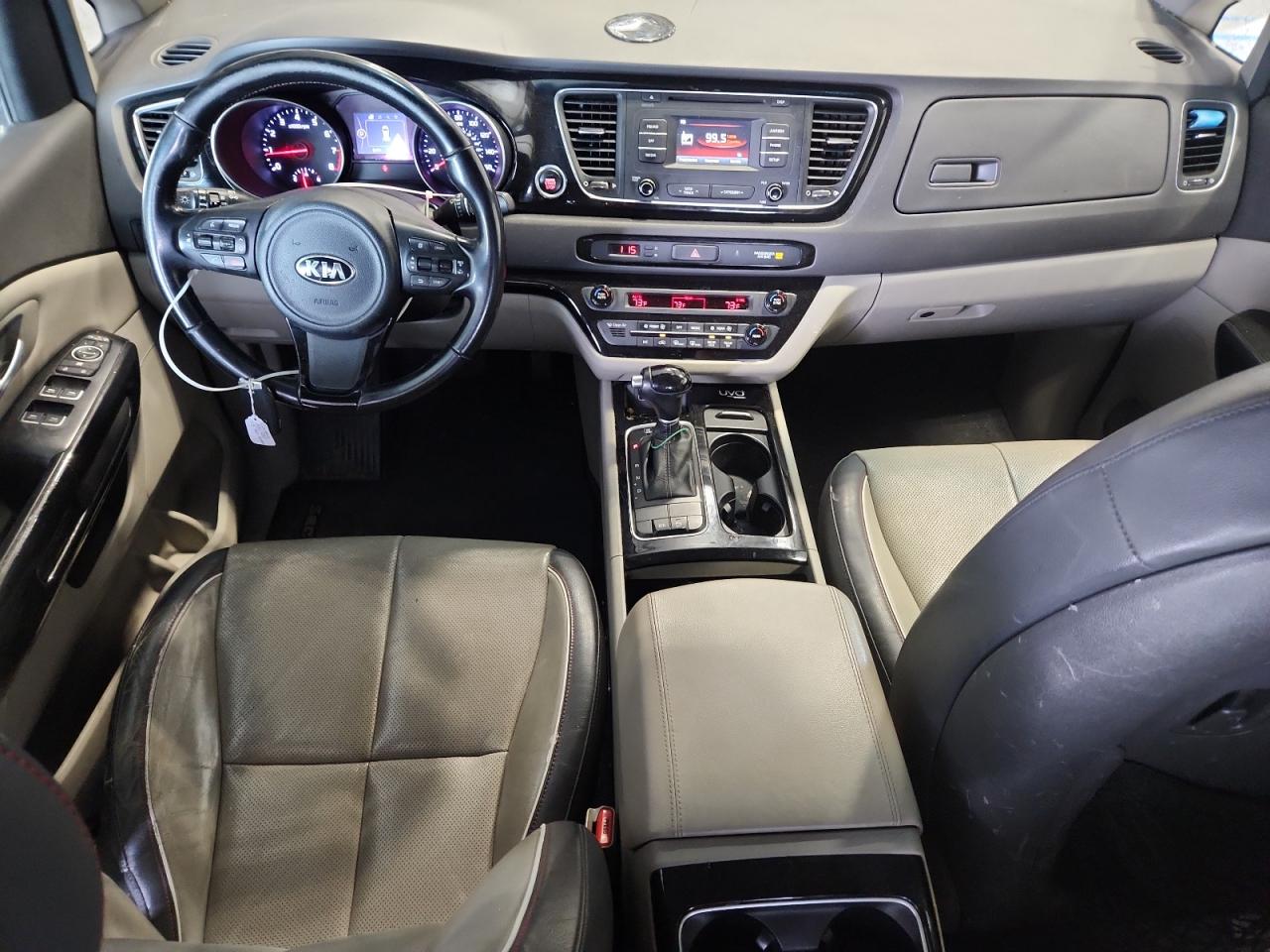 2015 KIA SEDONA