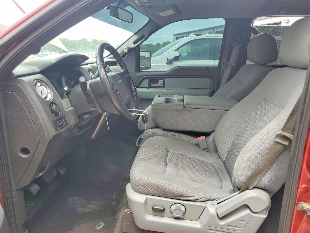 2013 FORD F150