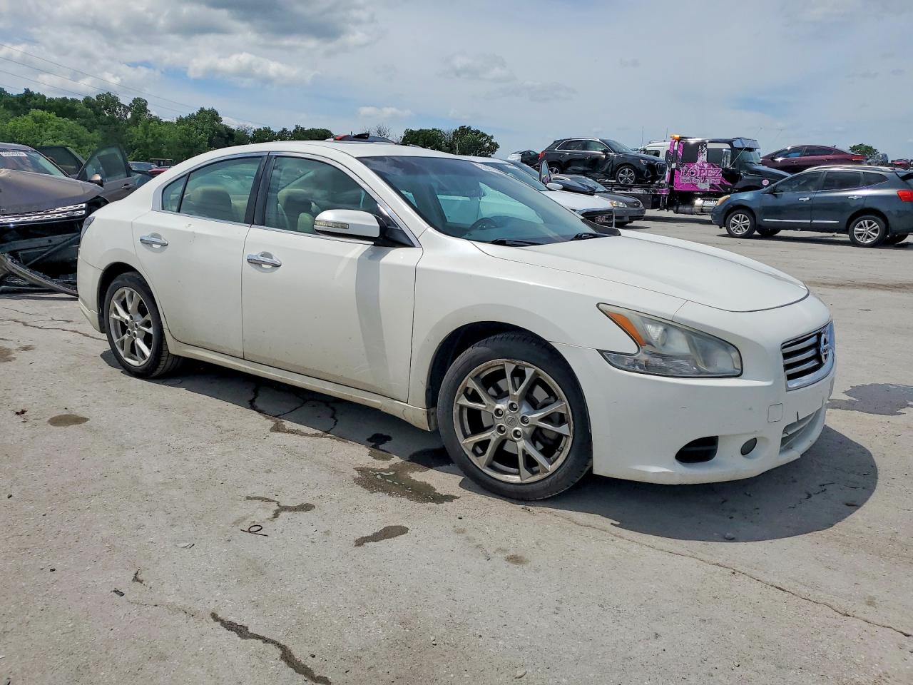 2012 NISSAN MAXIMA