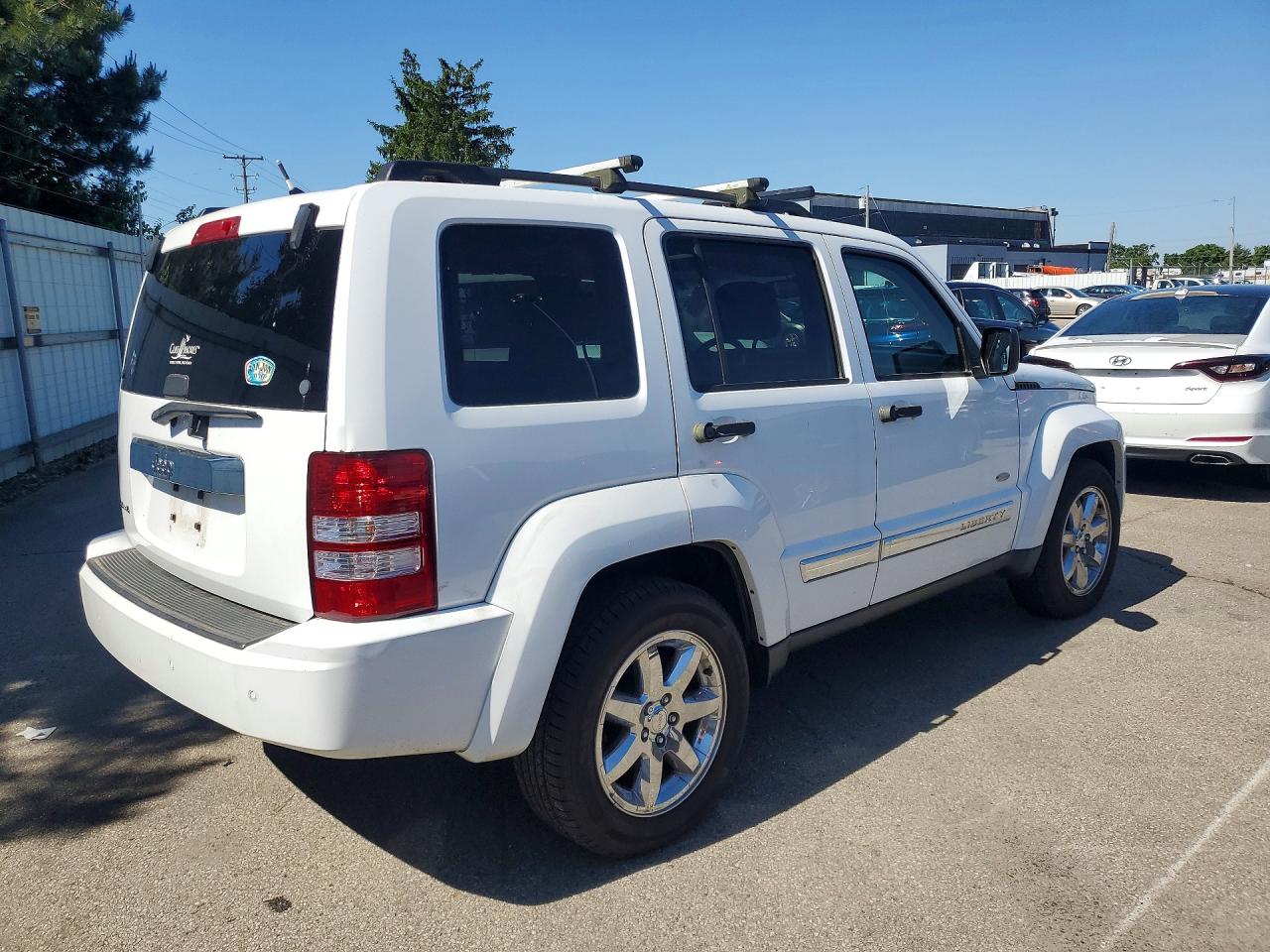 2012 JEEP LIBERTY