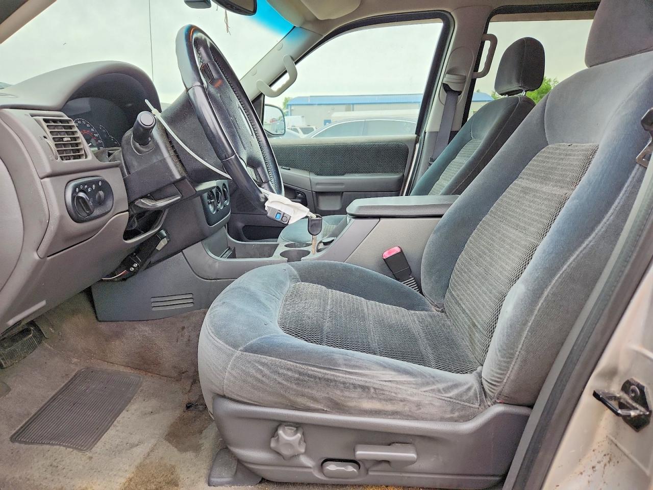 2002 FORD EXPLORER